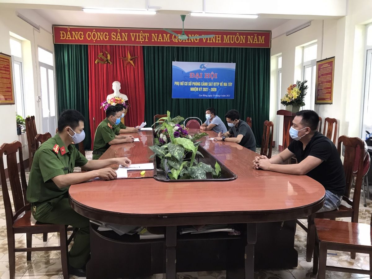 Cao Bằng bắt giữ nhóm đối tượng sử dụng ma túy trong quán karaoke