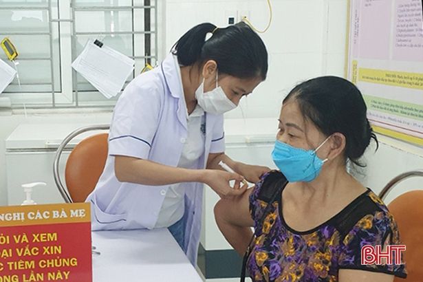Hoàn thành đợt 4, Hà Tĩnh triển khai tiêm vắc-xin phòng COVID-19 đợt 5