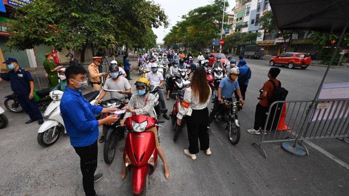 Hà Nội đề nghị các cơ quan bố trí nhân viên làm việc trực tuyến ở nhà