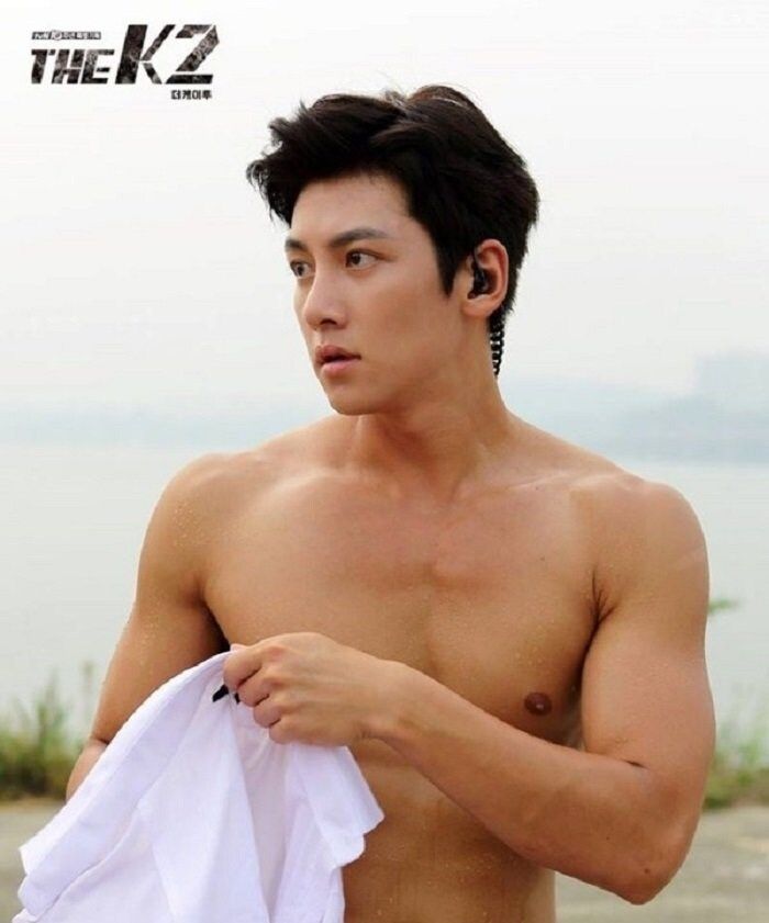 “Nam thần” Ji Chang Wook nhiễm Covid-19, cả đoàn phim dừng quay