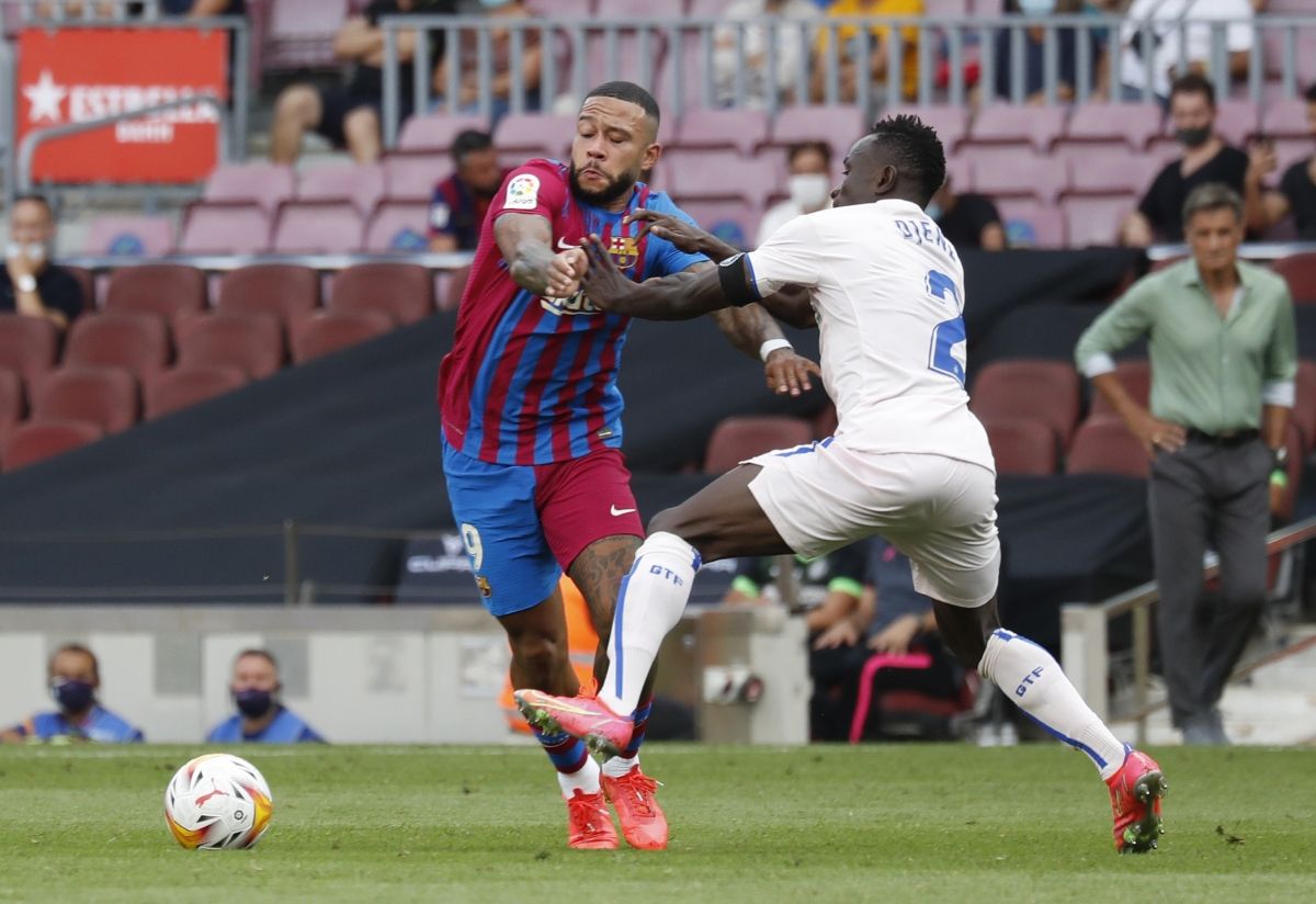 Depay toả sáng đúng lúc, Barca thắng sát nút Getafe