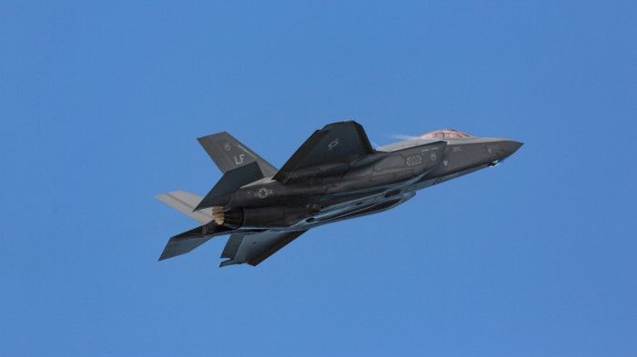 Sứ mệnh quan trọng nhất của F-35 là “hack” hệ thống phòng không Nga
