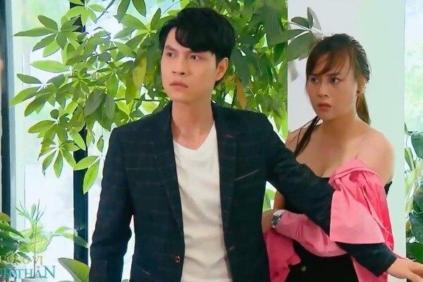 Hương vị tình thân tập 73: Lộ diện kẻ dàn dựng xé áo đánh ghen Nam?