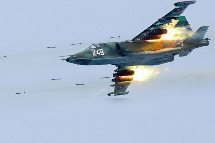 Nga điều cường kích Su-25 đến gần biên giới Afghanistan tập trận