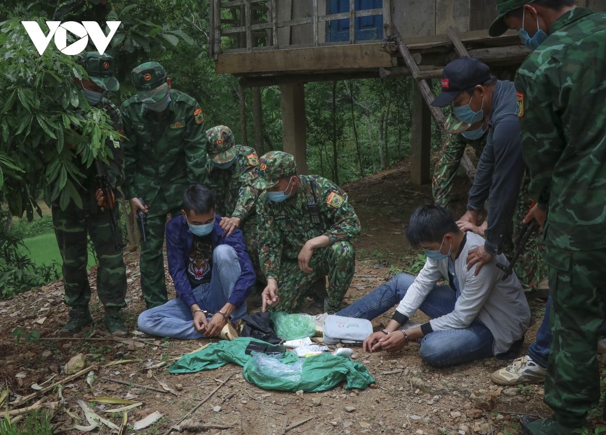 Cận cảnh trinh sát biên phòng “đánh” án ma túy nơi biên giới