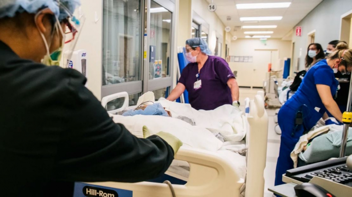 Khủng hoảng y tế do biến thể Delta ở Mỹ: Bệnh nhân tử vong bệnh viện hết chỗ