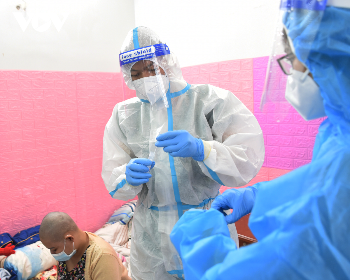 Hành trình đưa F0 vào viện cấp cứu của một bác sĩ ở TP.HCM