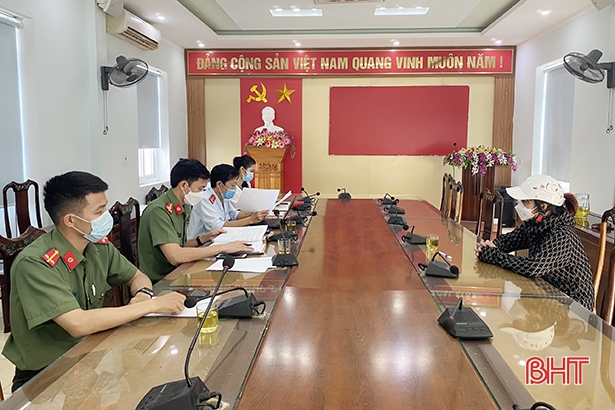 Hà Tĩnh: Phạt 10 chủ tài khoản Facebook, Zalo đưa tin sai sự thật, xúc phạm danh dự, nhân phẩm cá nhân