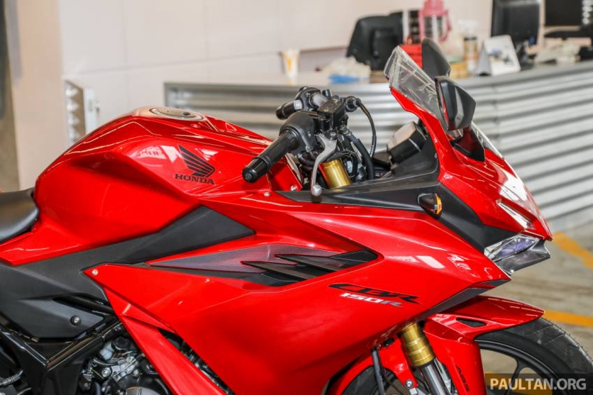 Ảnh chi tiết Honda CBR150R 2021 giá 68 triệu đồng