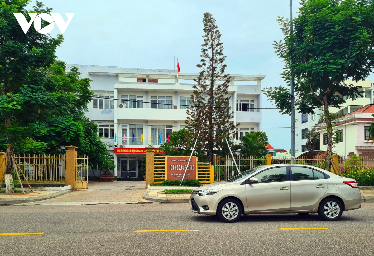 Quảng Nam yêu cầu Giám đốc Sở GD-ĐT&nbsp;giải trình việc luân chuyển giáo viên