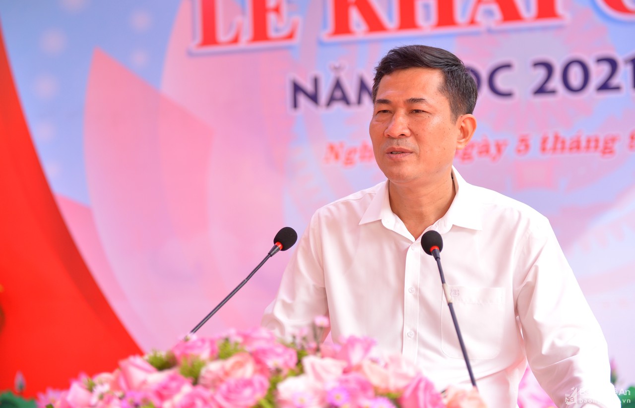 Lễ khai giảng đặc biệt của Nghệ An tại Trường THPT chuyên Phan Bội Châu