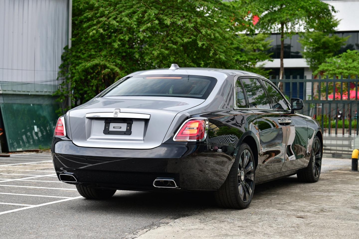 Cận cảnh Rolls-Royce Ghost thế hệ mới tại Việt Nam