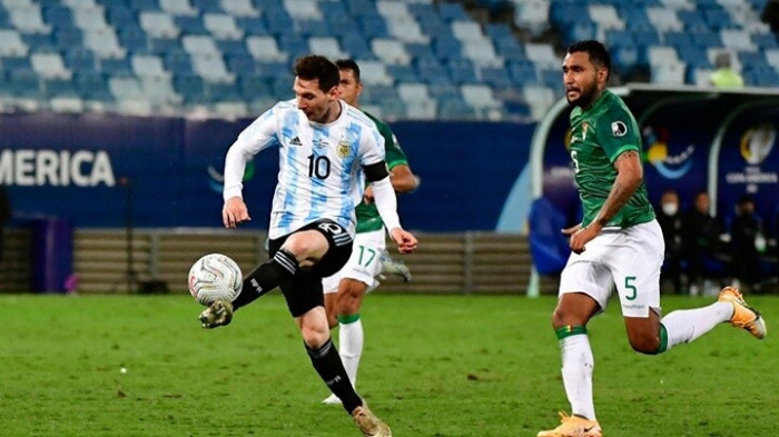 Messi vượt "vua bóng đá" Pele, trở thành chân sút vĩ đại nhất Nam Mỹ