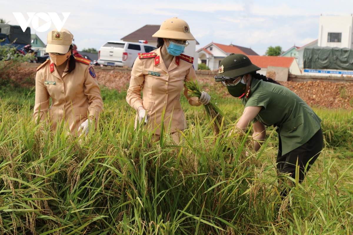 Quảng Bình vừa ứng phó thiên tai, vừa tập trung chống dịch Covid-19