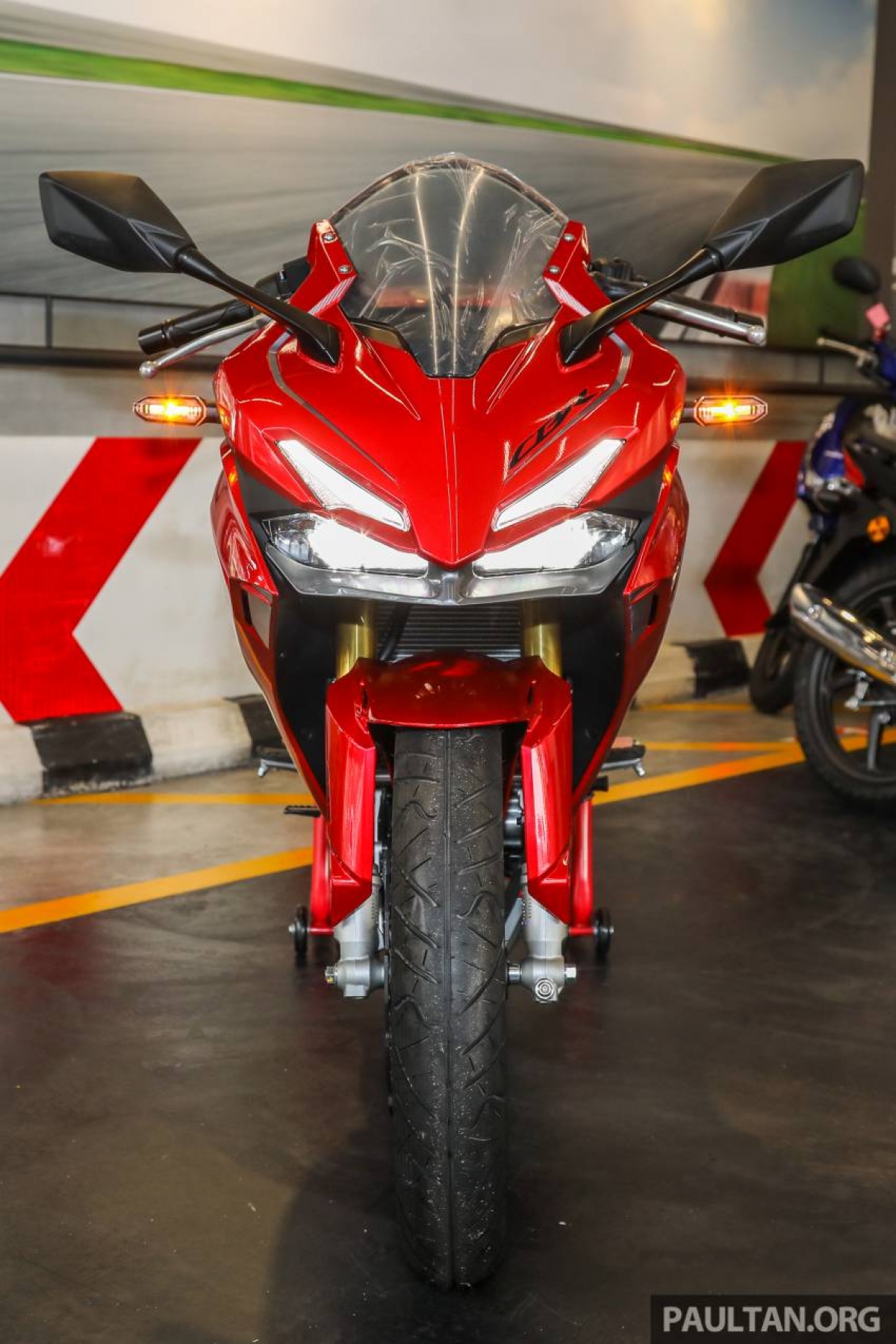 Ảnh chi tiết Honda CBR150R 2021 giá 68 triệu đồng