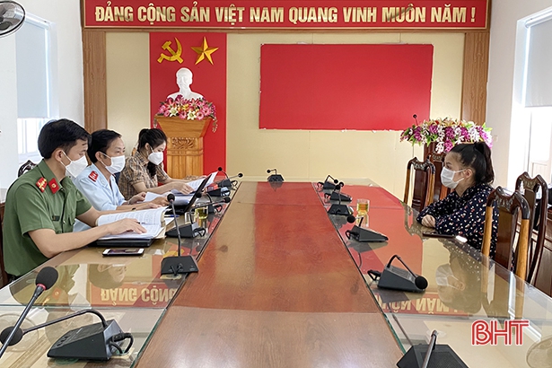 Hà Tĩnh: Phạt 10 chủ tài khoản Facebook, Zalo đưa tin sai sự thật, xúc phạm danh dự, nhân phẩm cá nhân