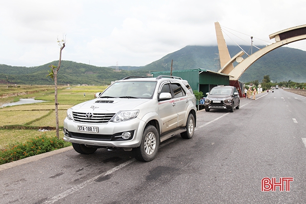 Hà Tĩnh linh hoạt trong kiểm soát, vận chuyển công dân về từ vùng dịch