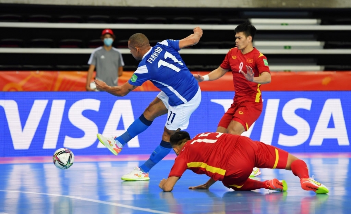 Toàn cảnh ĐT Futsal Việt Nam 1-9 ĐT Futsal Brazil: Chênh lệch đẳng cấp