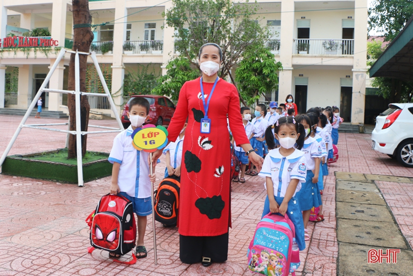 Ngày đến trường đầu tiên trong năm học mới tại Hà Tĩnh
