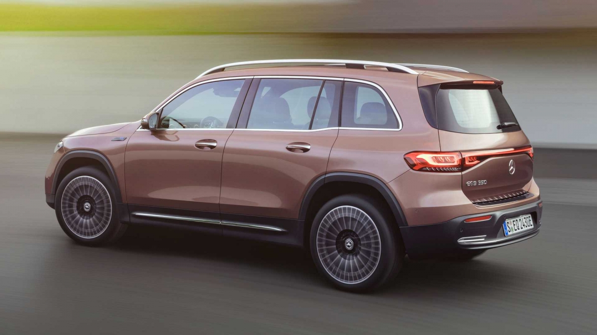 Crossover chạy điện Mercedes-Benz EQB ra mắt khách hàng tại Mỹ và châu Âu