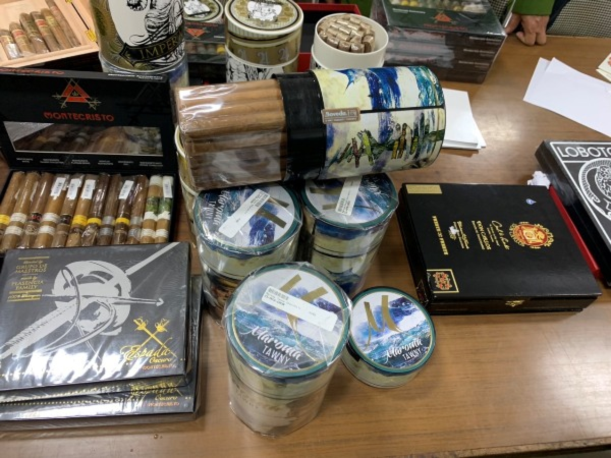 Truy tố đối tượng buôn 15.000 điếu thuốc cigar lậu