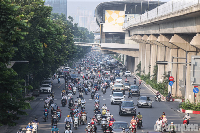 Chùm ảnh toàn cảnh Hà Nội ngày đầu nới lỏng giãn cách