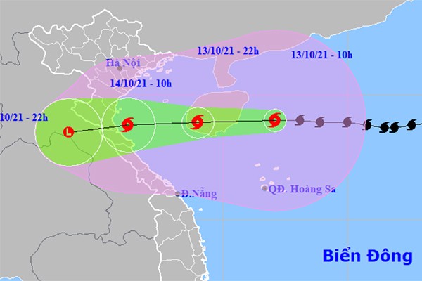 bao-so-8-cach-ha-tinh-640km-sap-vao-vinh-bac-bo-1634107464.jpg