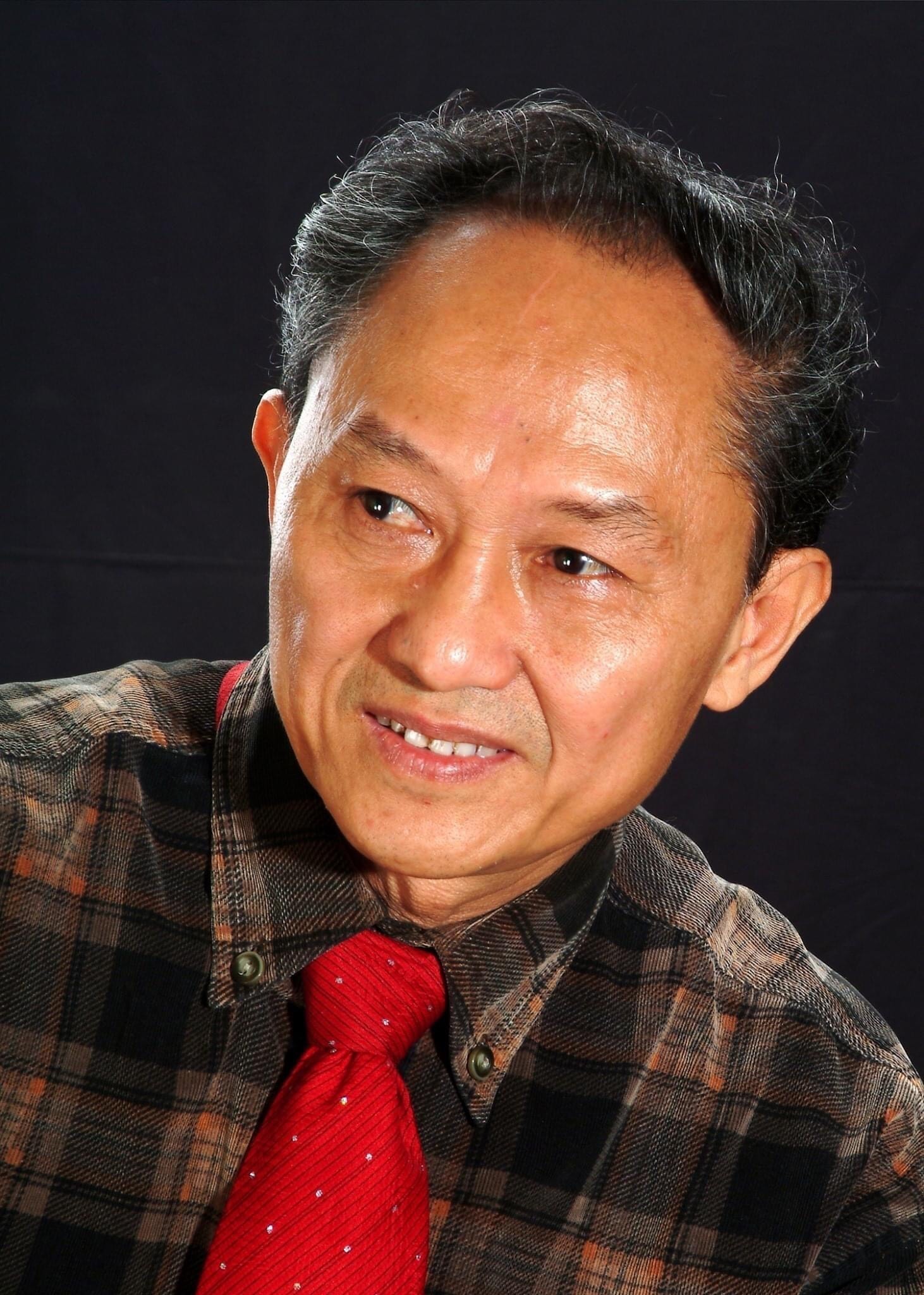 nha-van-pham-viet-long-1635261682-1635296483-1635329392.jpg