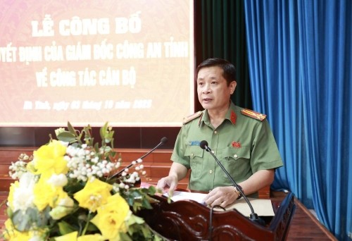 cong-an-ha-tinh-cong-bo-quyet-dinh-dieu-dong-bo-nhiem-10-can-bo-lanh-dao-phong-3-1759461995-1759462955.jpg