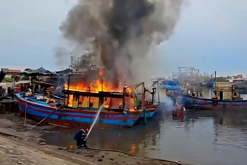 tau-ca-boc-chay-nghe-an-edited-1782779936918-1782784183.webp