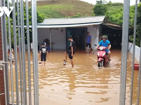 Mưa lũ ở Điện Biên làm một người chết, thiệt hại nhiều nhà cửa