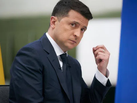 Tổng thống Zelensky tuyên bố sẽ loại bỏ hết các nhà tài phiệt ở Ukraine