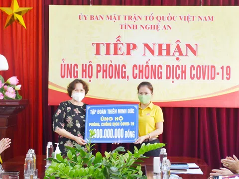 Ủy ban MTTQ tỉnh Nghệ An tiếp nhận ủng hộ phòng, chống dịch Covid-19.