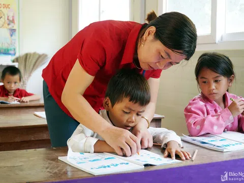 Nghệ An: Đảm bảo cung ứng kịp thời, đầy đủ, chất lượng sách giáo khoa mới cho học sinh