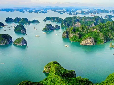 Miễn phí tham quan vịnh Hạ Long, Yên Tử đến hết năm