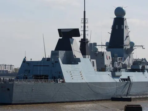 Người Mỹ nói gì về phản ứng cứng rắn của Putin trước tàu khu trục Anh?