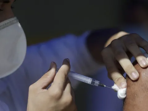 Hiện tượng kén chọn vaccine ở Brazil cản trở tiến độ tiêm chủng phòng Covid-19