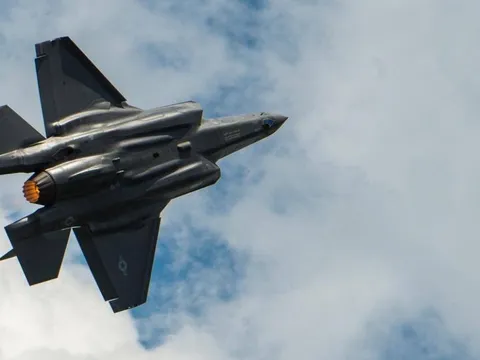 Sứ mệnh quan trọng nhất của F-35 là “hack” hệ thống phòng không Nga