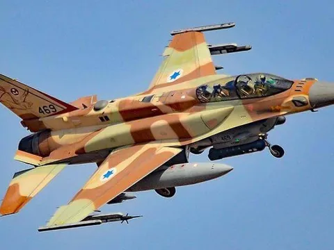 Vũ khí phòng không Nga đánh chặn tên lửa bắn từ máy bay F-16 của Israel