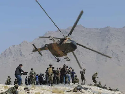 Taliban thu giữ hơn 100 trực thăng Mi-17 của quân đội Afghanistan