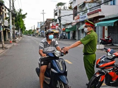 Từ ngày 23/8, TP.HCM thực hiện "ai ở đâu ở yên đó"