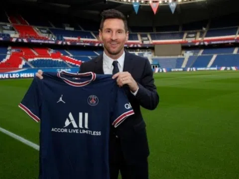 Sau bom tấn Messi, PSG nhắm một cầu thủ không tưởng