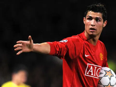 Ronaldo sẽ là trung phong chủ lực của MU