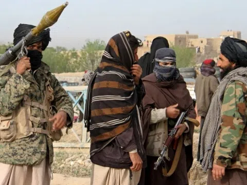 Taliban tiến gần tới cửa ngõ thủ đô - Afghanistan đứng trước bước ngoặt nguy hiểm