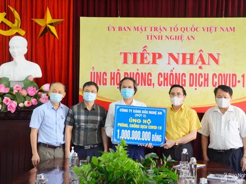 Nghệ An: Nhiều tập thể, cá nhân tiếp tục ủng hộ phòng, chống dịch Covid-19