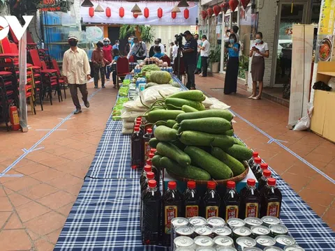 “Siêu thị 0 đồng” và “Bữa cơm 0 đồng” của kiều bào dành cho người nghèo TP.HCM