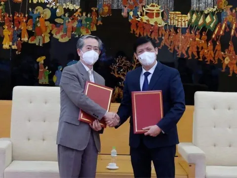 Việt Nam tiếp nhận 500.000 liều vaccine Sinopharm của Trung Quốc