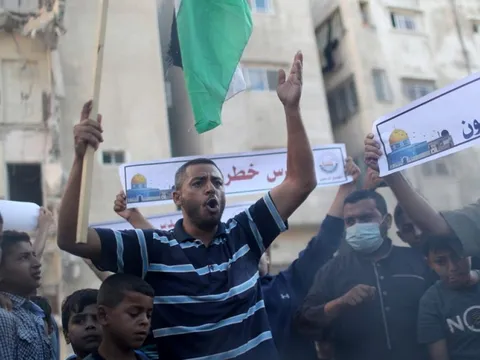 Chính phủ mới vừa nắm quyền, Israel không kích Gaza phá bỏ lệnh ngừng bắn