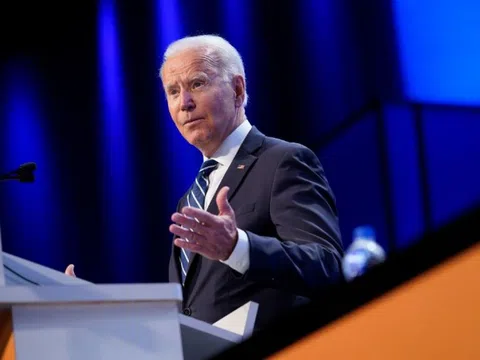 Ông Joe Biden thúc đẩy luật mới có lợi cho người tiêu dùng