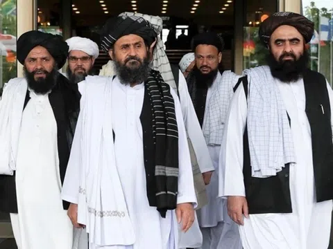 Chìa tay với Taliban, vì sao Trung Quốc vẫn lo ngay ngáy khi Afghanistan thất thủ?